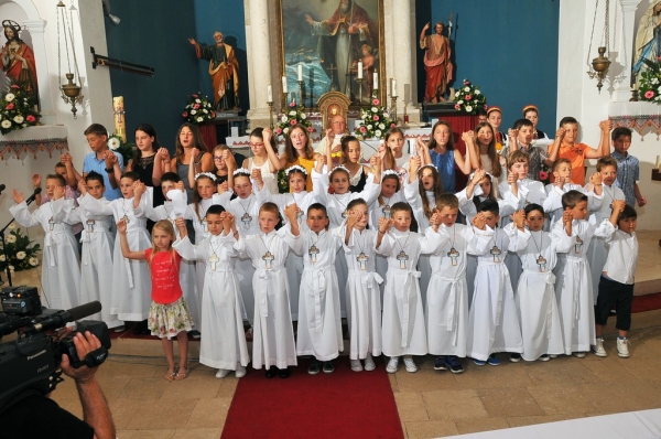 PRVA SVETA PRIČEST 26.6.2016.